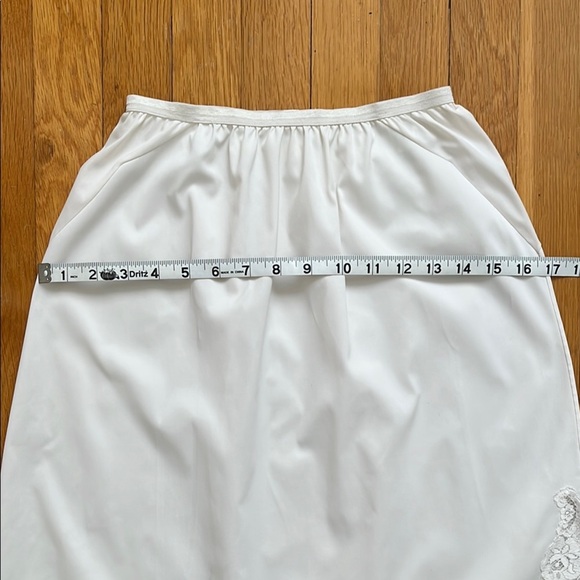Vanity Fair Vintage Made in USA Lace Trim Elasticic Waist White Half Slip Skirt - Picture 8 of 10